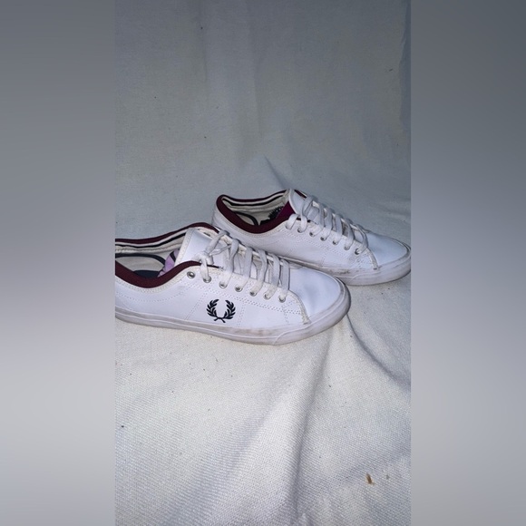 Fred Perry Kendrick, White Tipped Cuff Canvas Trainers, Men’s Size US 8 - Picture 4 of 7